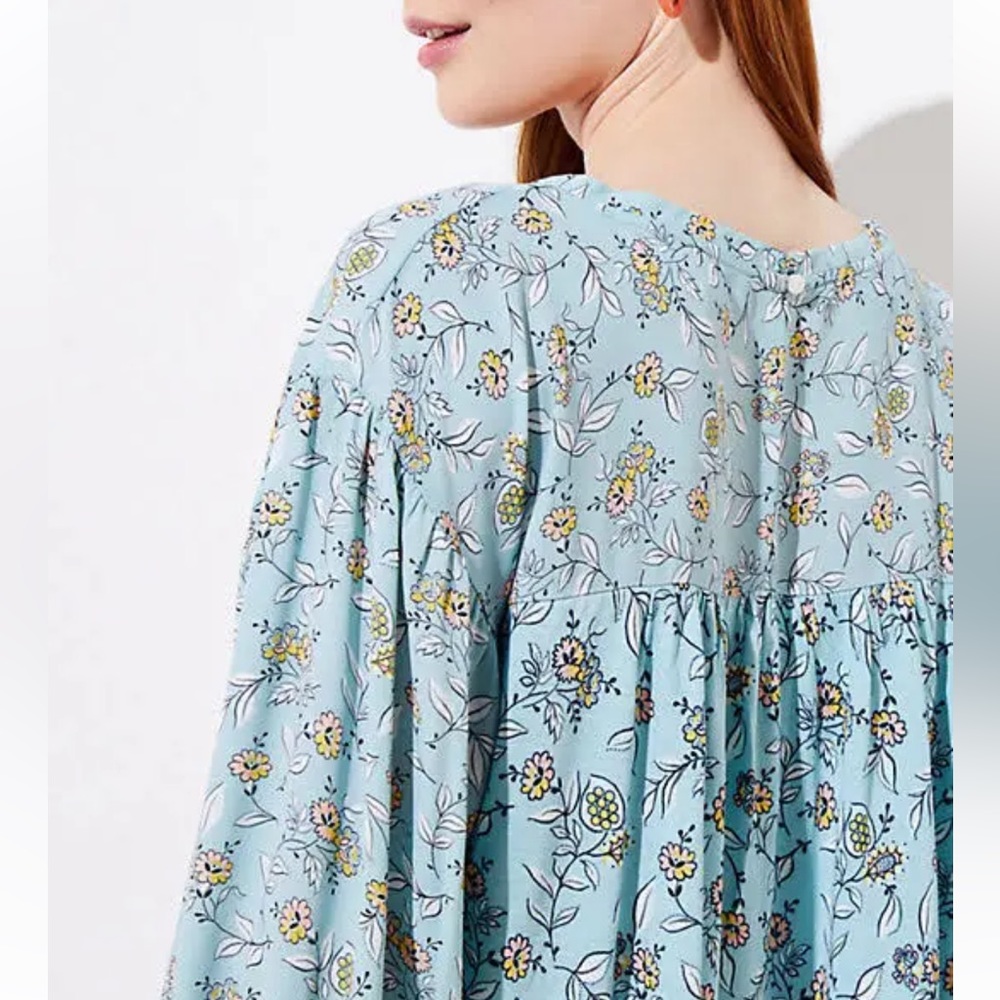 COPY - Loft aqua cloud floral balloon sleeves back key hole . Size Large - Picture 1 of 15